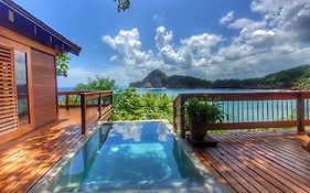 Aqua Oceanfront Hotel Resort